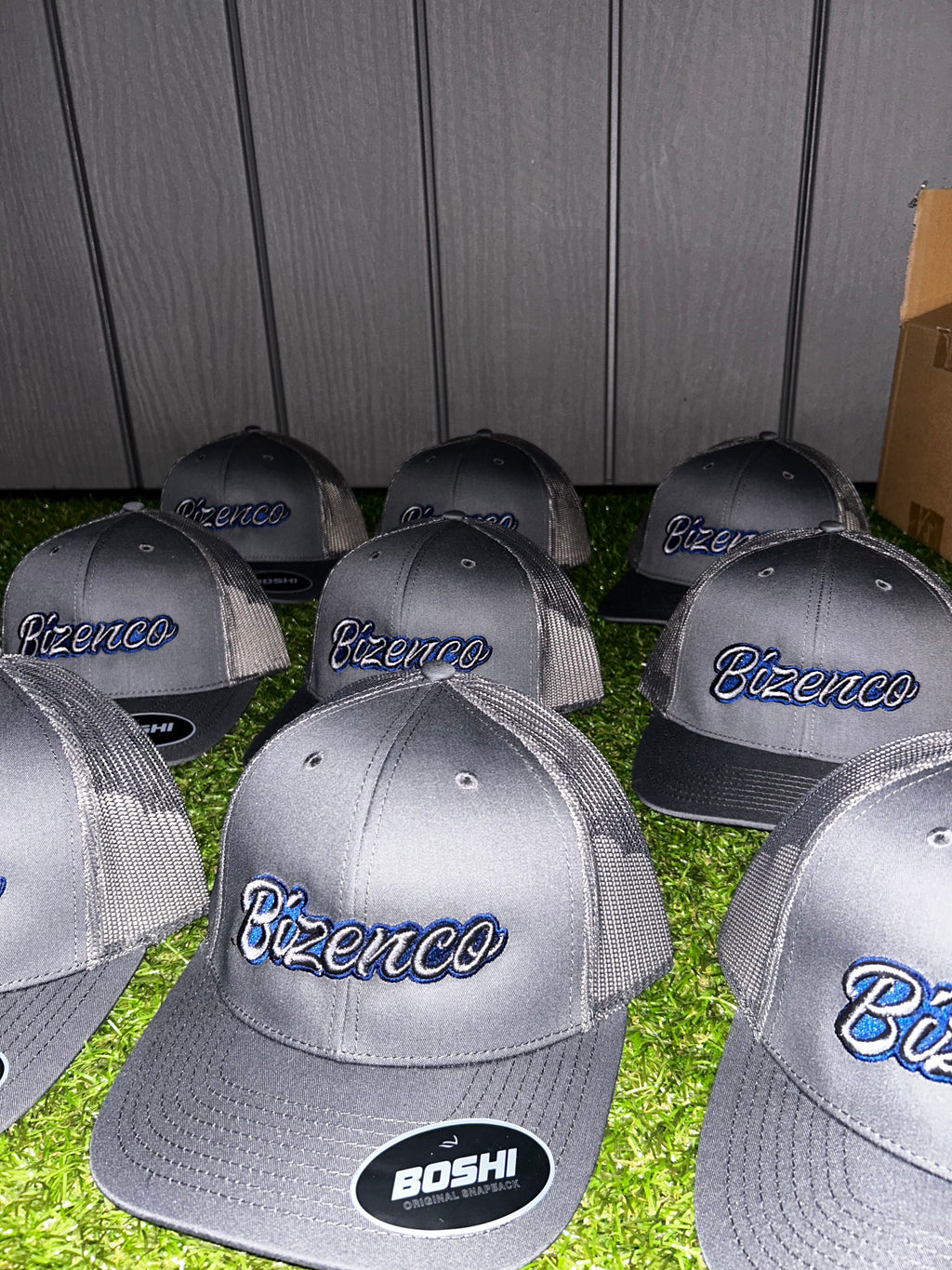 Grey/dark blue original Bizenco 🫆🦏